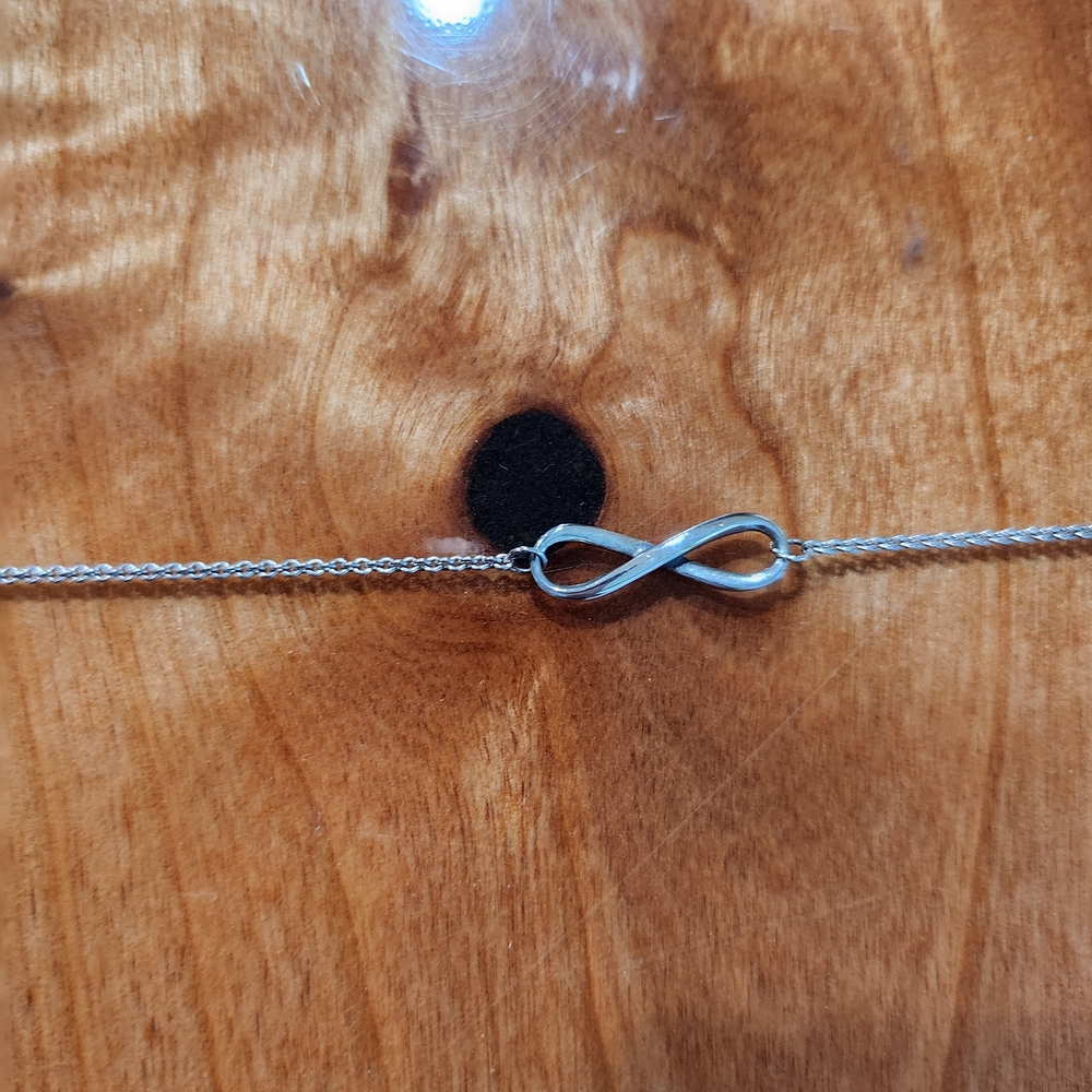 James Avery 20" Silver Infinity Necklace